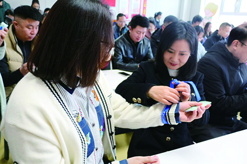 8b8540ba68ec440288390e6db3bd471a.jpg c481812213ad75298db4940f0df72db.jpg