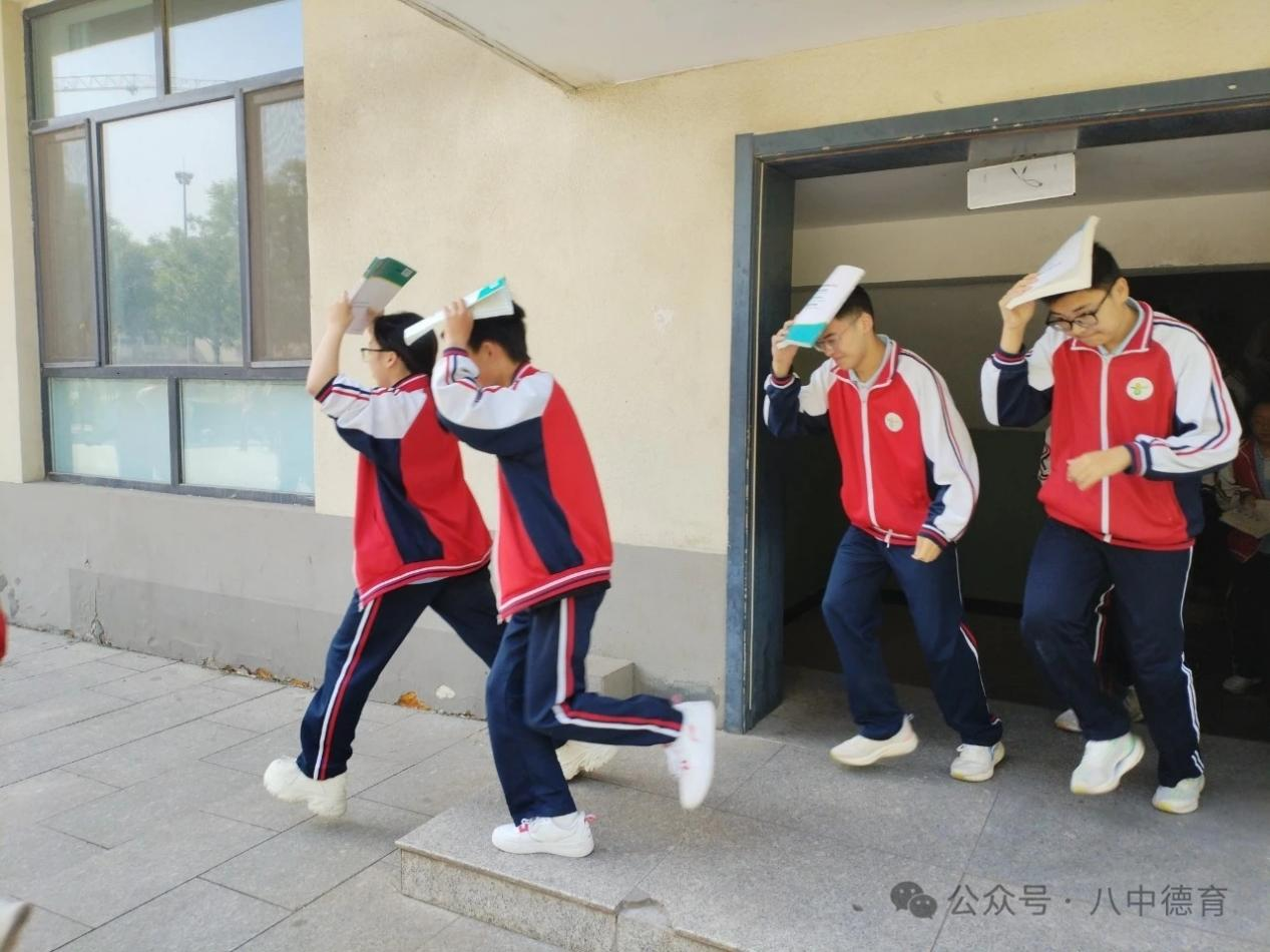 4aebd5ceb041482ca01e44756b1ed4e4.png 图片3.png