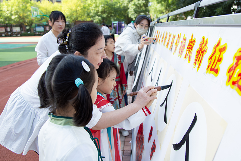 4c7def2c23524114b782a620d20d67ff.jpg 微信图片_2025-09-10_153910_049.jpg