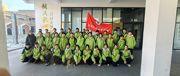 9a893b4d6a134bf180c79a08ba92db8b.jpg 封面.jpg