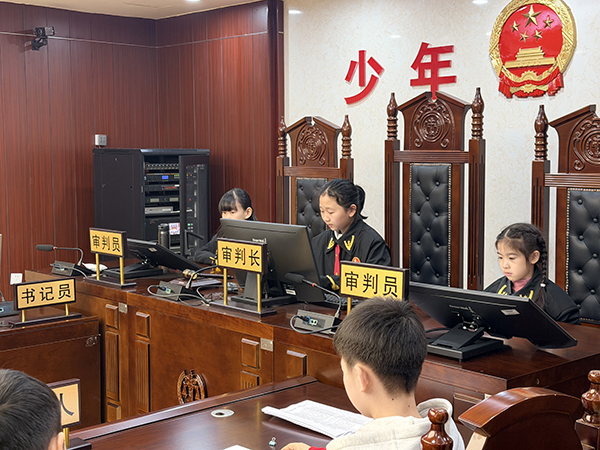 0593f81ce4f843ef91241de6b4a95f2d.jpg 4.jpg